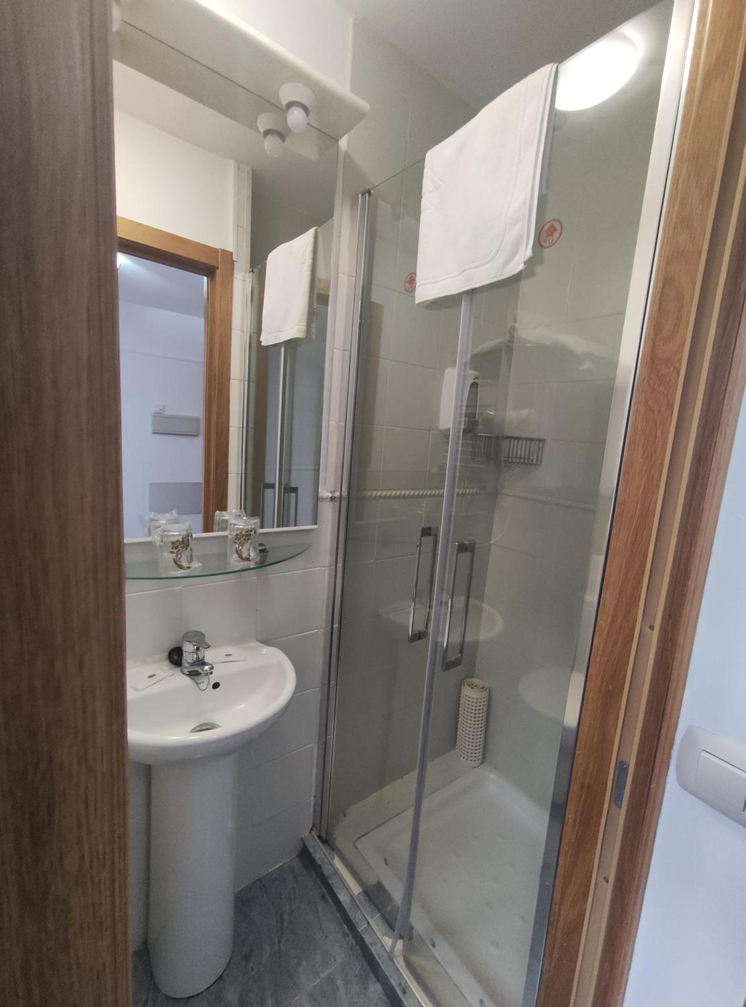 Hotel Horreo By Bossh! Hotels Santiago de Compostela Rum bild